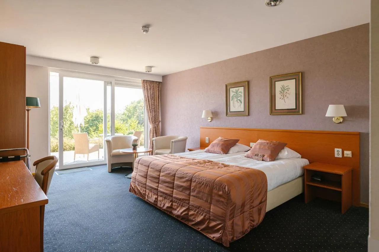 Landhotel Heuvelzicht Schin op Geul 3*,