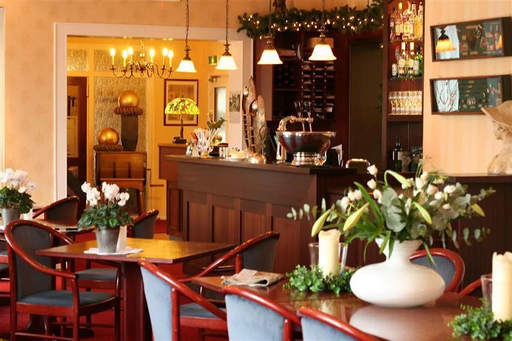 Landhotel Heuvelzicht Schin op Geul 3*,  Nederland